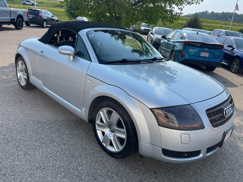 Audi TT Vehicle Image 23