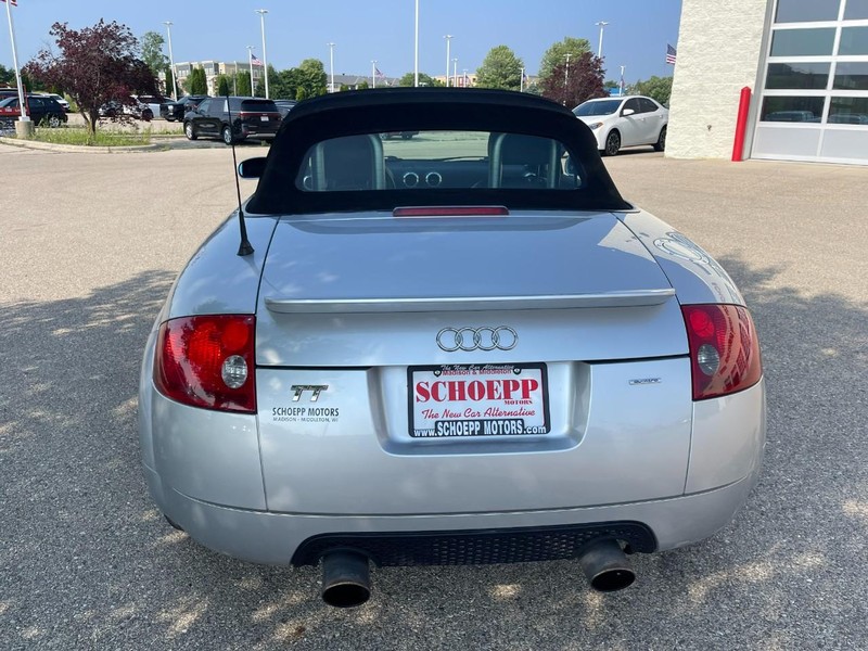 Audi TT Vehicle Image 25