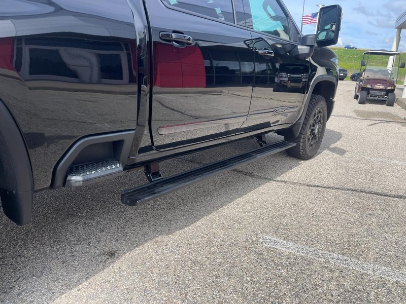 Chevrolet Silverado 2500HD Vehicle Image 10
