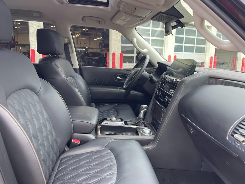 Nissan Armada Vehicle Image 11