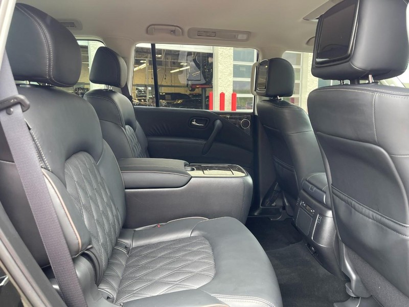 Nissan Armada Vehicle Image 14