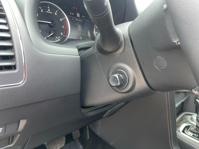 Nissan Armada Vehicle Image 28