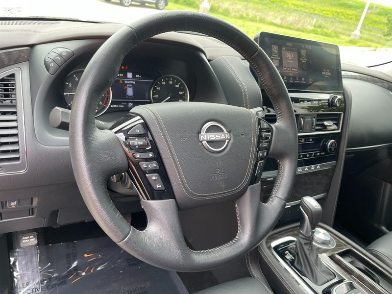 Nissan Armada Vehicle Image 29