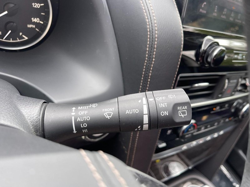 Nissan Armada Vehicle Image 33