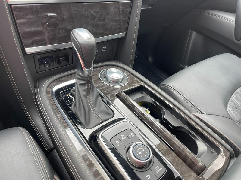 Nissan Armada Vehicle Image 34