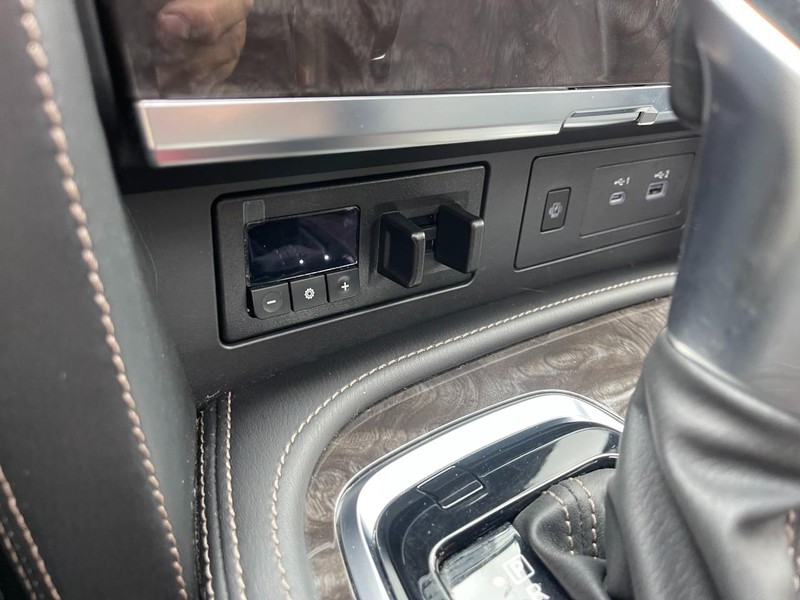 Nissan Armada Vehicle Image 36