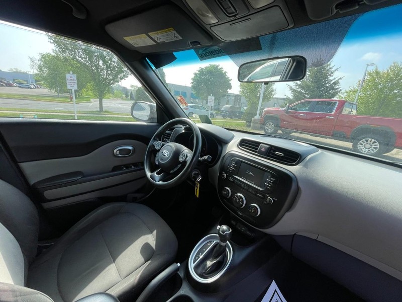 Toyota Tundra 4WD Hybrid Vehicle Image 06
