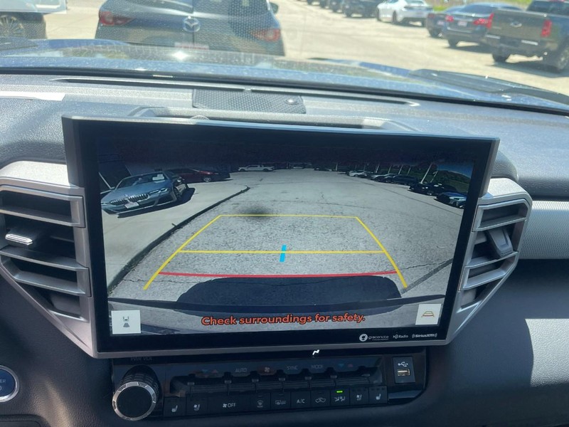 Toyota Tundra 4WD Hybrid Vehicle Image 15