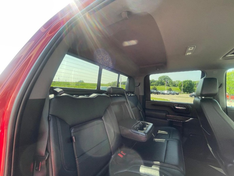 GMC Sierra 2500HD Vehicle Image 17