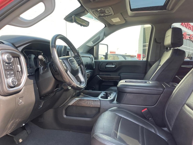 GMC Sierra 2500HD Vehicle Image 21