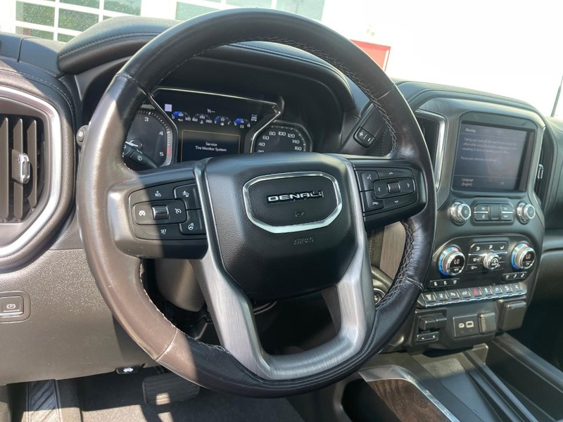 GMC Sierra 2500HD Vehicle Image 26