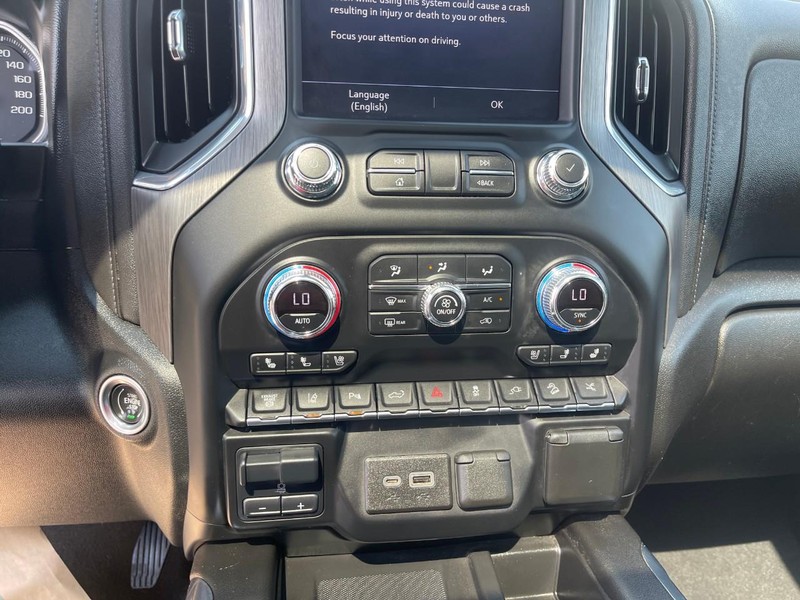 GMC Sierra 2500HD Vehicle Image 31