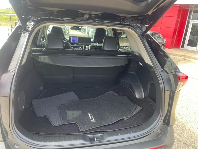Toyota RAV4 Hybrid Vehicle Image 13