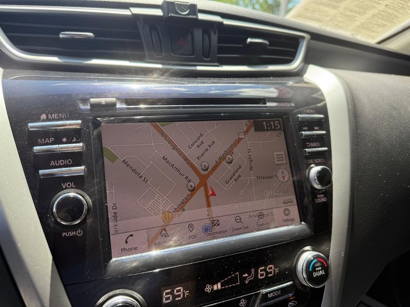 Nissan Murano Vehicle Image 30