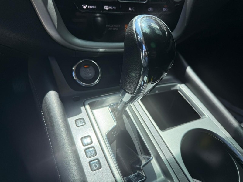 Nissan Murano Vehicle Image 34