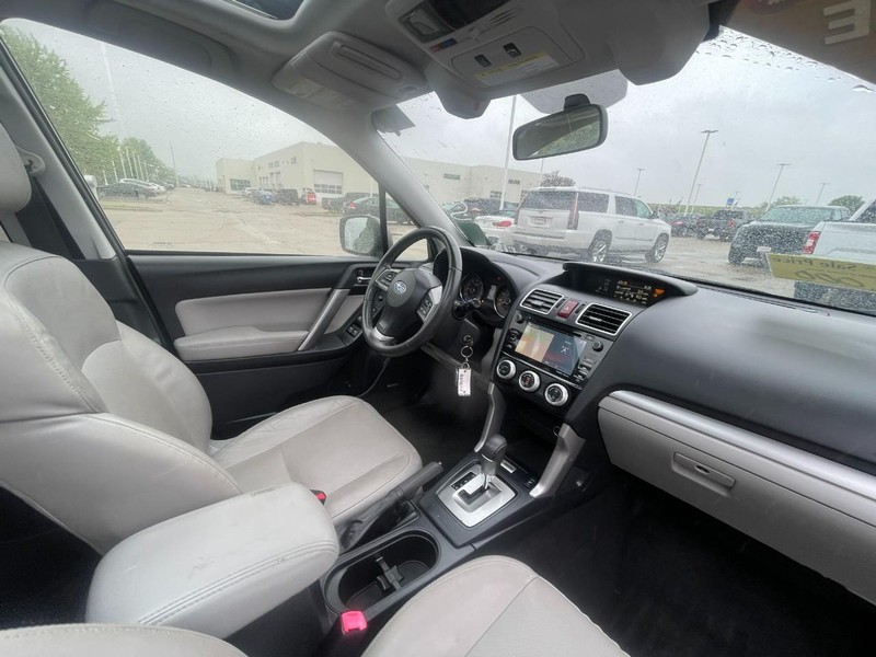 Subaru Forester Vehicle Image 05