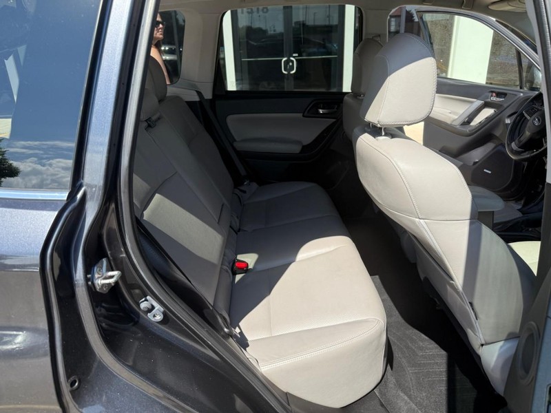 Subaru Forester Vehicle Image 15