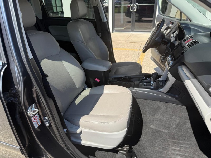 Subaru Forester Vehicle Image 17
