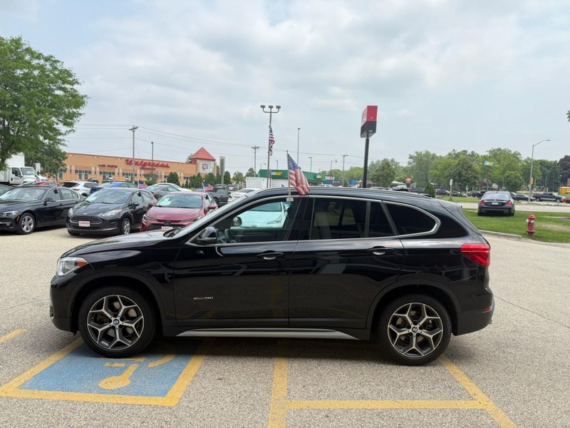 BMW X1 Vehicle Image 08