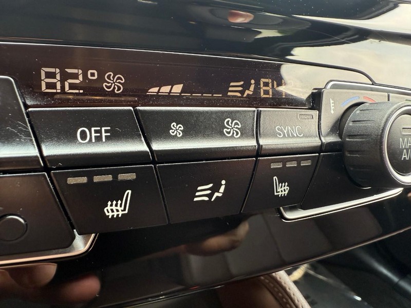 BMW X1 Vehicle Image 30