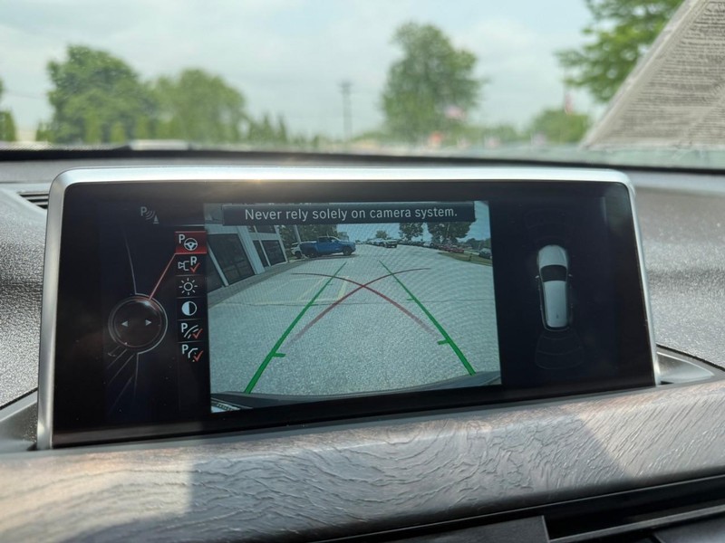 BMW X1 Vehicle Image 31