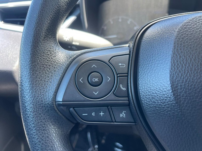 Toyota Corolla Vehicle Image 19