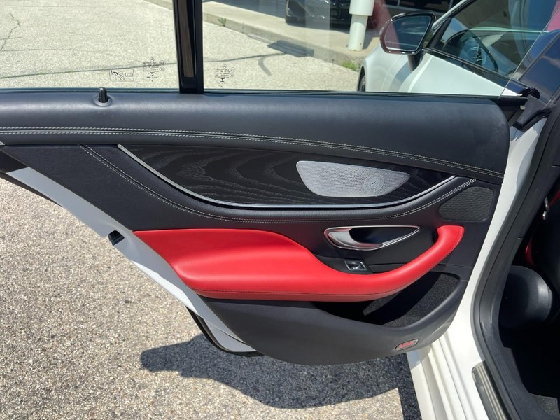 Mercedes-Benz CLS Vehicle Image 20