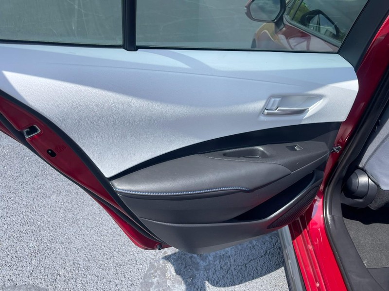 Toyota Corolla Vehicle Image 12