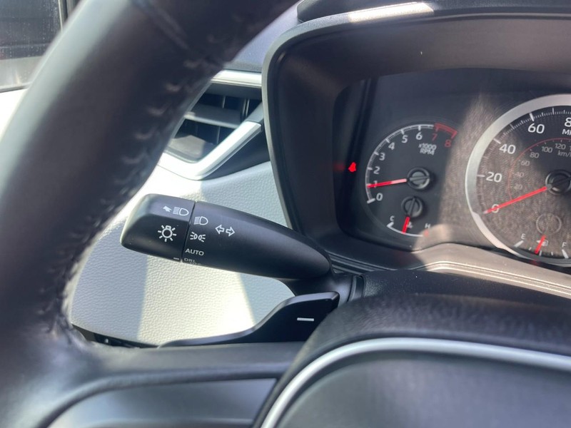 Toyota Corolla Vehicle Image 17