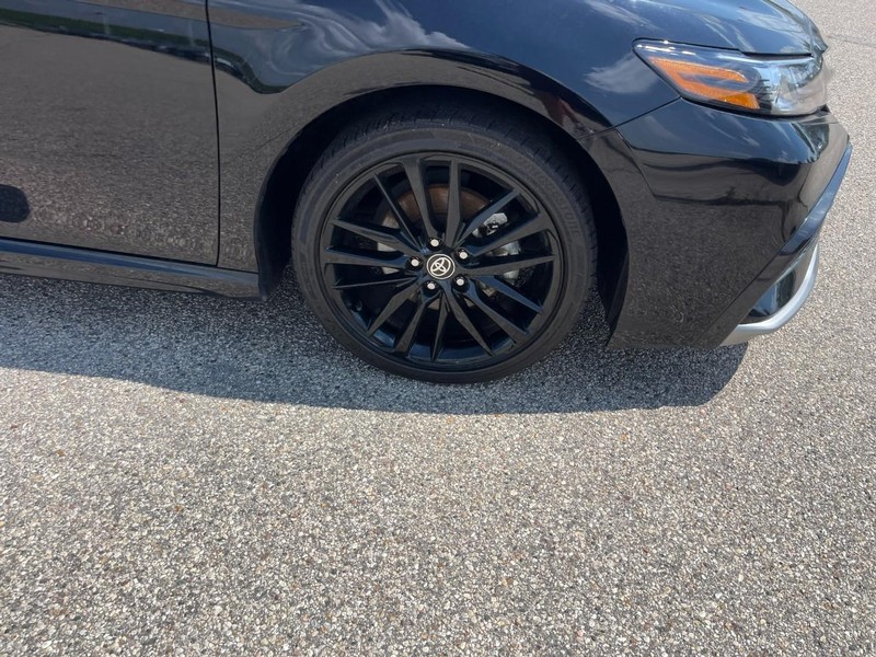 Toyota Camry Vehicle Image 07