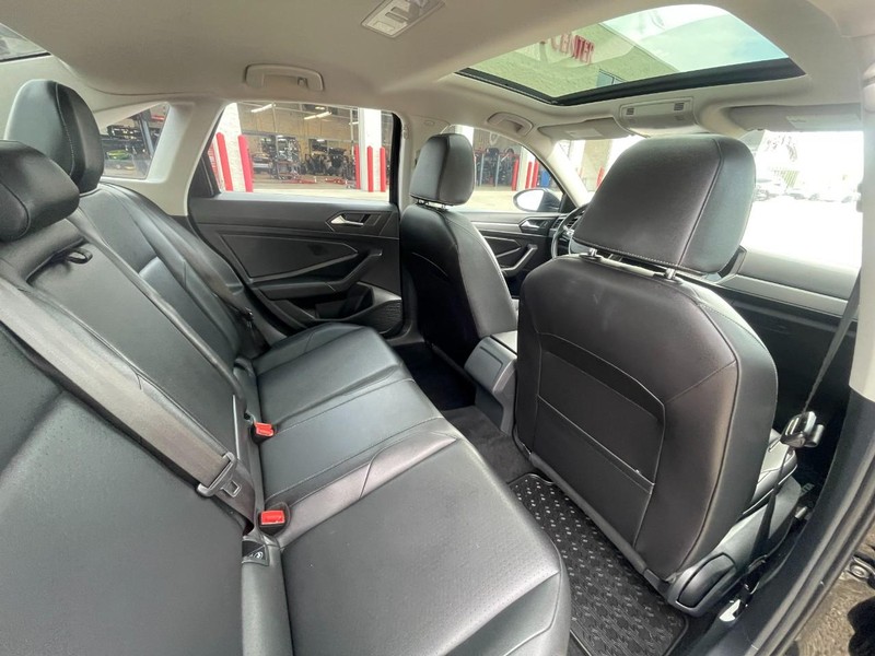 Volkswagen Jetta Vehicle Image 14