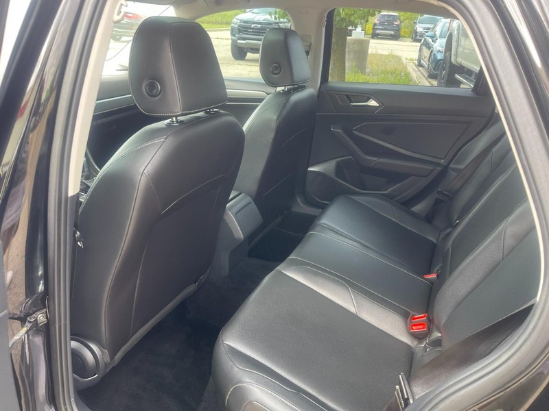 Volkswagen Jetta Vehicle Image 17