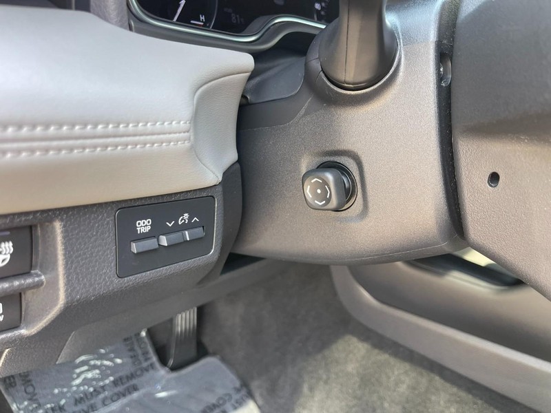 Toyota Avalon Hybrid Vehicle Image 27