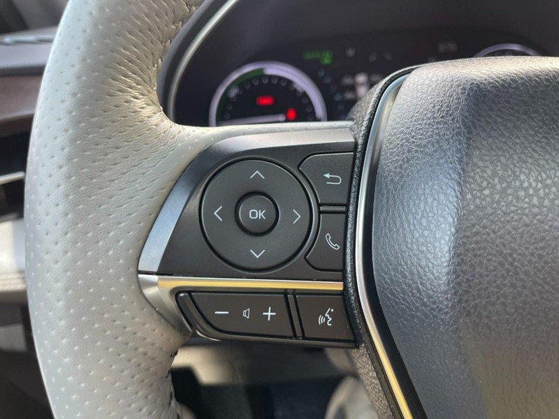 Toyota Avalon Hybrid Vehicle Image 29