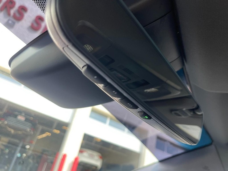 Toyota Avalon Hybrid Vehicle Image 39