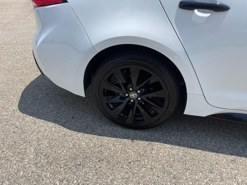 Toyota Corolla Vehicle Image 09