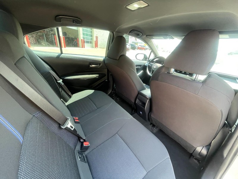 Toyota Corolla Vehicle Image 14
