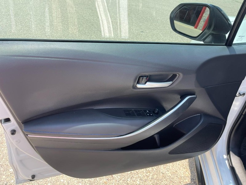 Toyota Corolla Vehicle Image 20