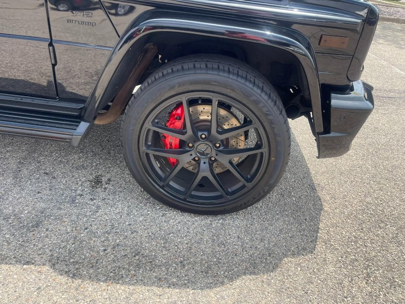 Mercedes-Benz G 65 AMG Vehicle Image 07