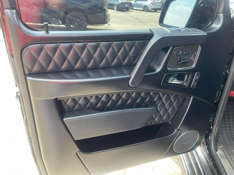 Mercedes-Benz G 65 AMG Vehicle Image 23