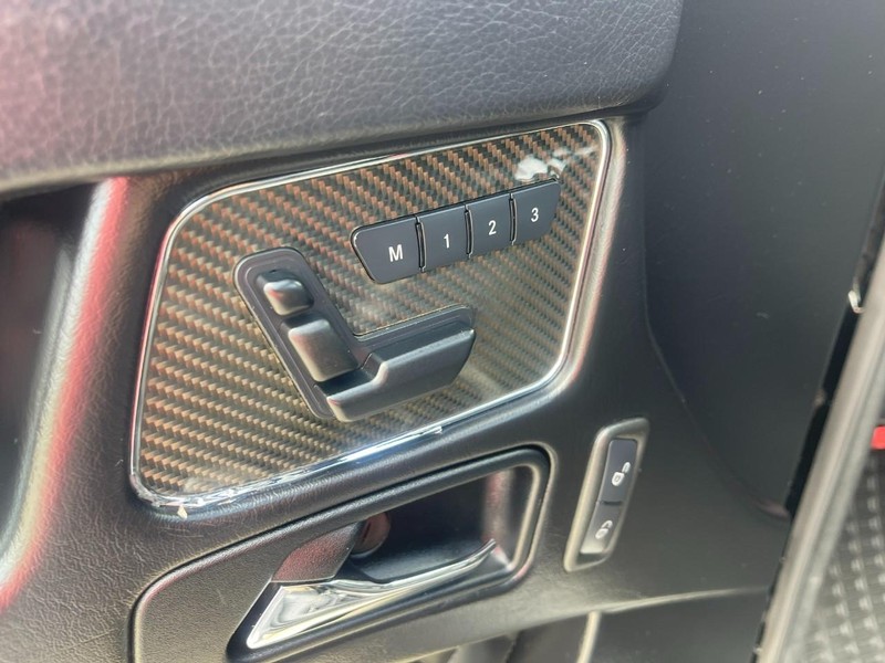 Mercedes-Benz G 65 AMG Vehicle Image 24