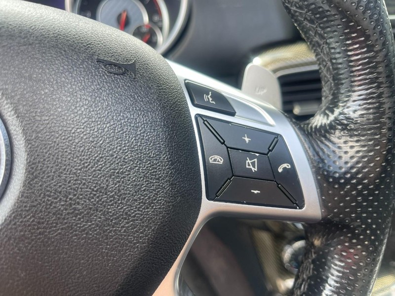 Mercedes-Benz G 65 AMG Vehicle Image 29