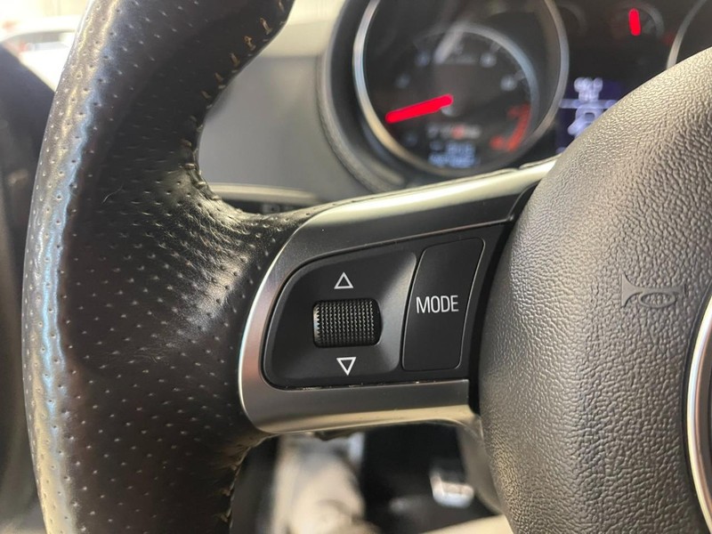Audi TT RS Vehicle Image 25
