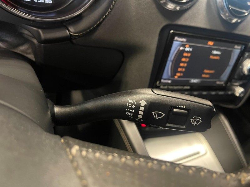 Audi TT RS Vehicle Image 28