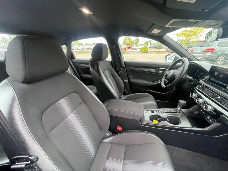 Honda Civic Sedan Vehicle Image 09