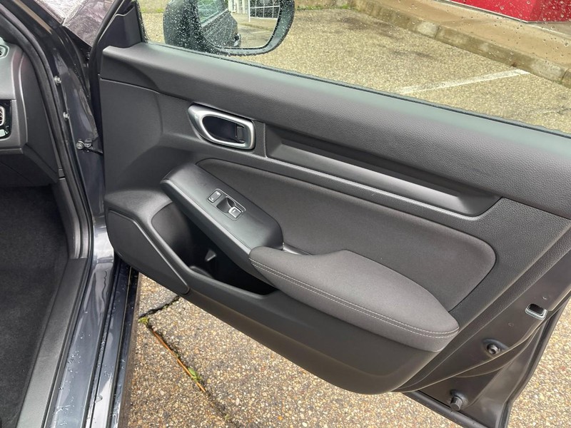 Honda Civic Sedan Vehicle Image 10