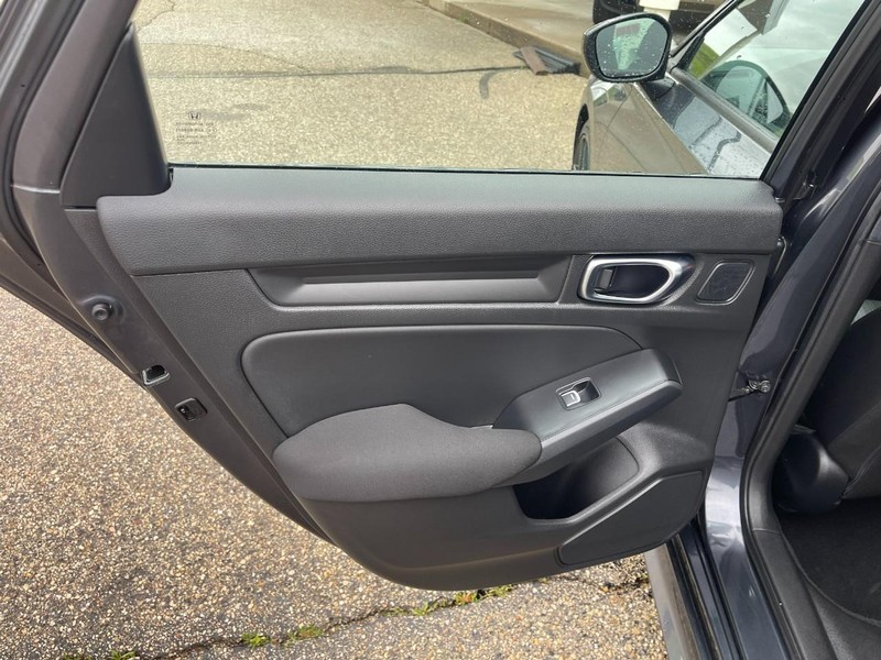 Honda Civic Sedan Vehicle Image 16