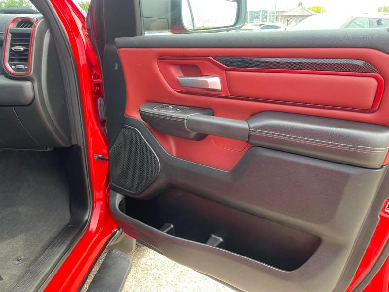 Ram 1500 Vehicle Image 15