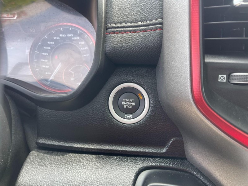 Ram 1500 Vehicle Image 28