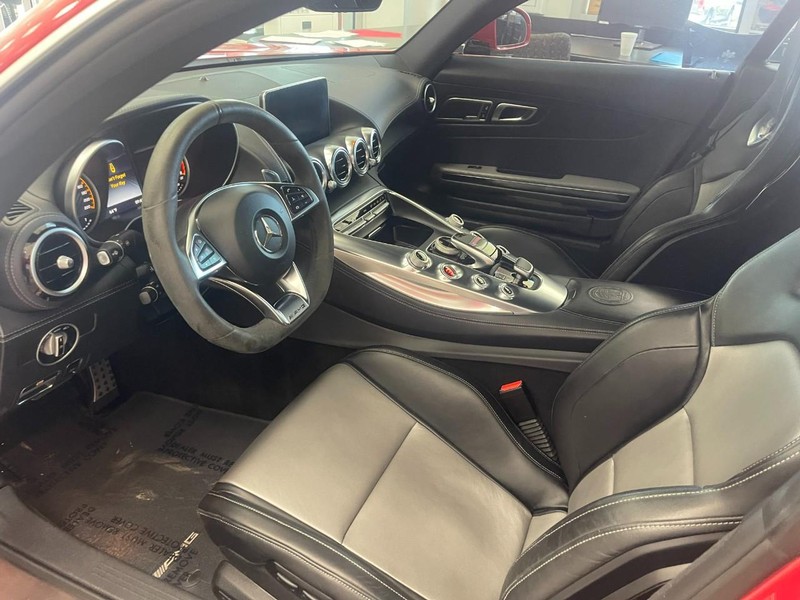 Mercedes-Benz AMG GT Vehicle Image 09